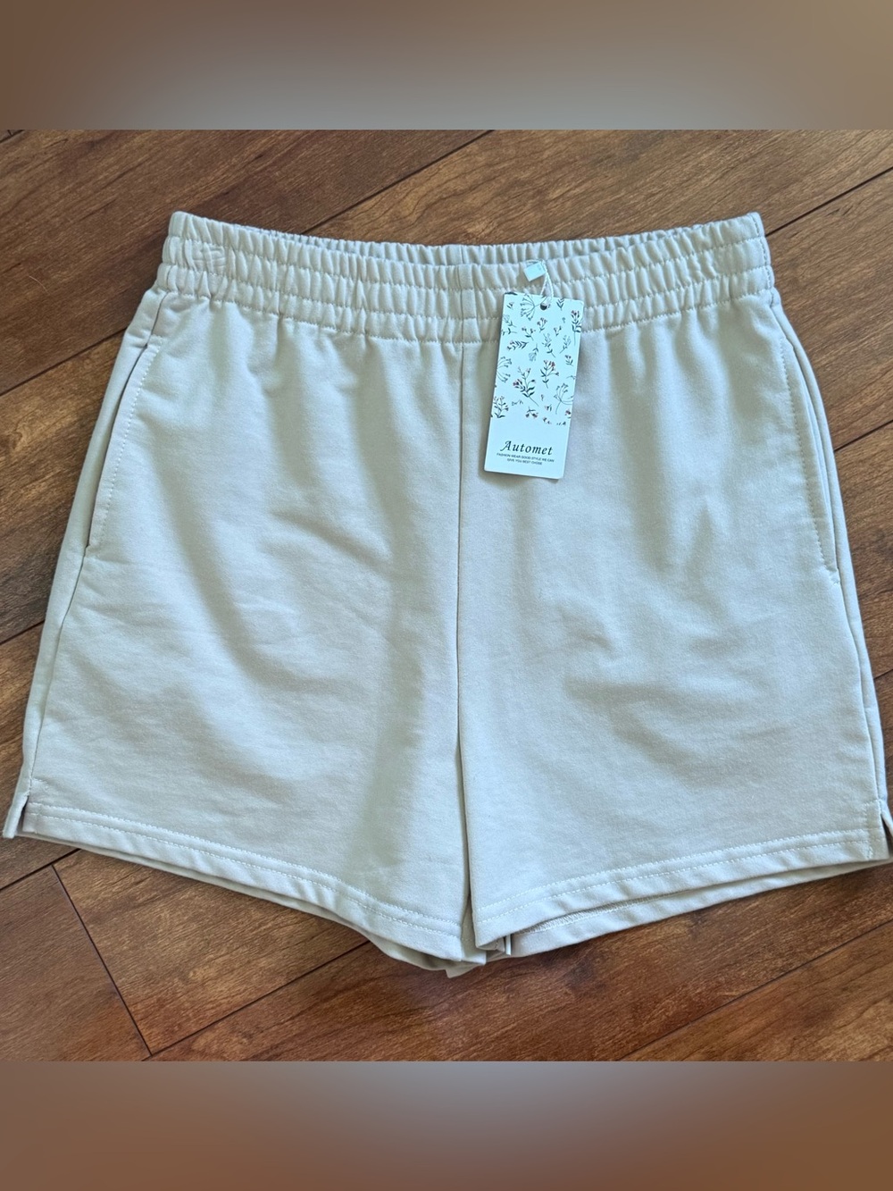 NWT Automet Casual Lounge Sweat Shorts Tan Cream - Size S